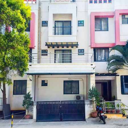 Hotel Oyo 5934 Lokaz Bengaluru Zewnętrze zdjęcie