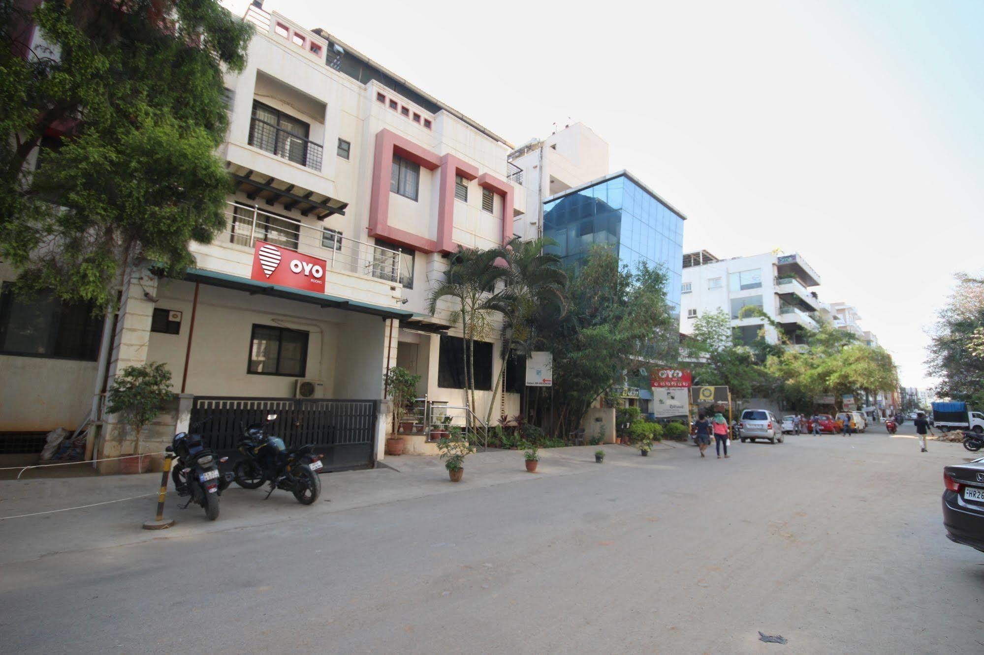 Hotel Oyo 5934 Lokaz Bengaluru Zewnętrze zdjęcie