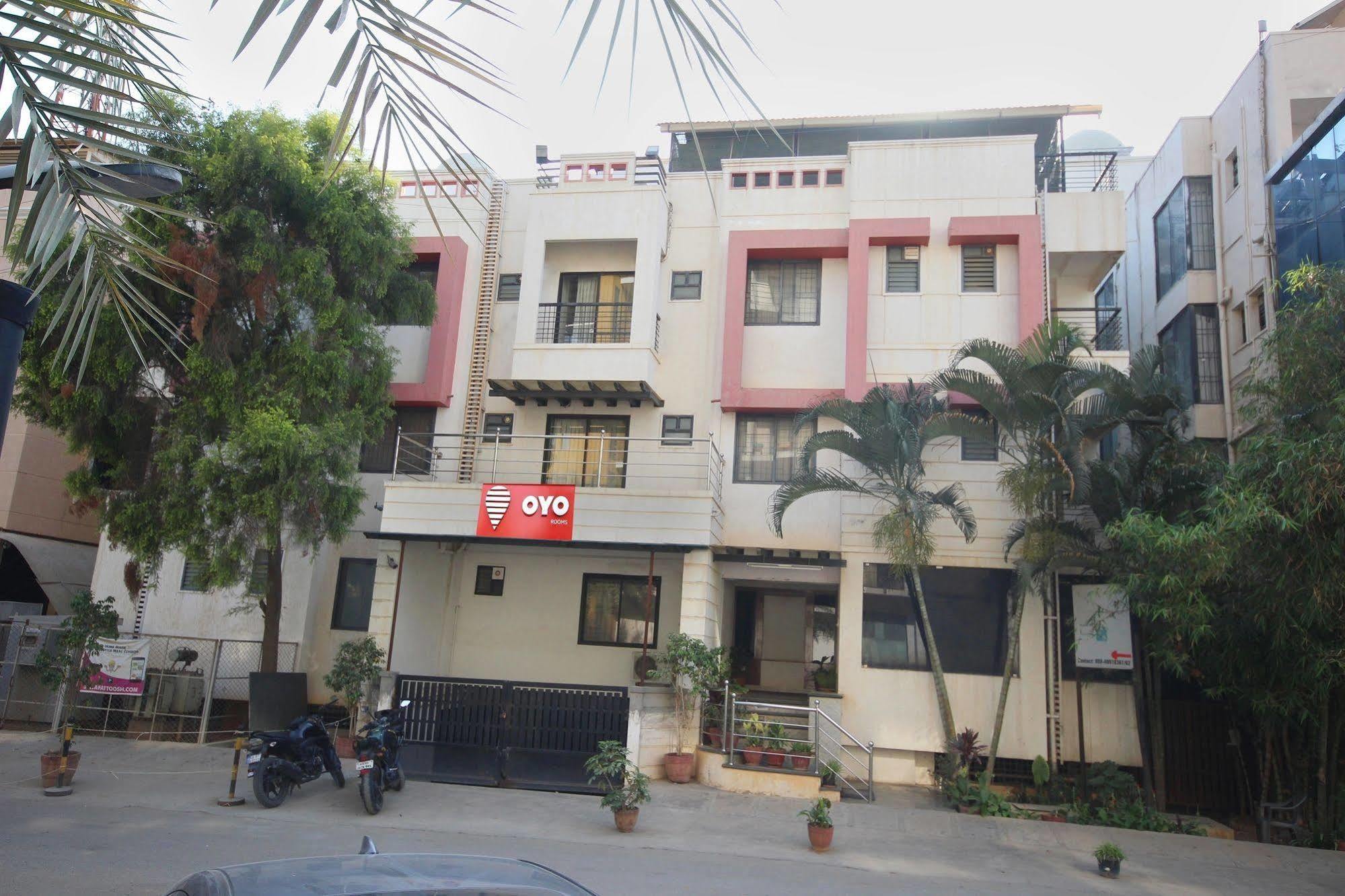 Hotel Oyo 5934 Lokaz Bengaluru Zewnętrze zdjęcie