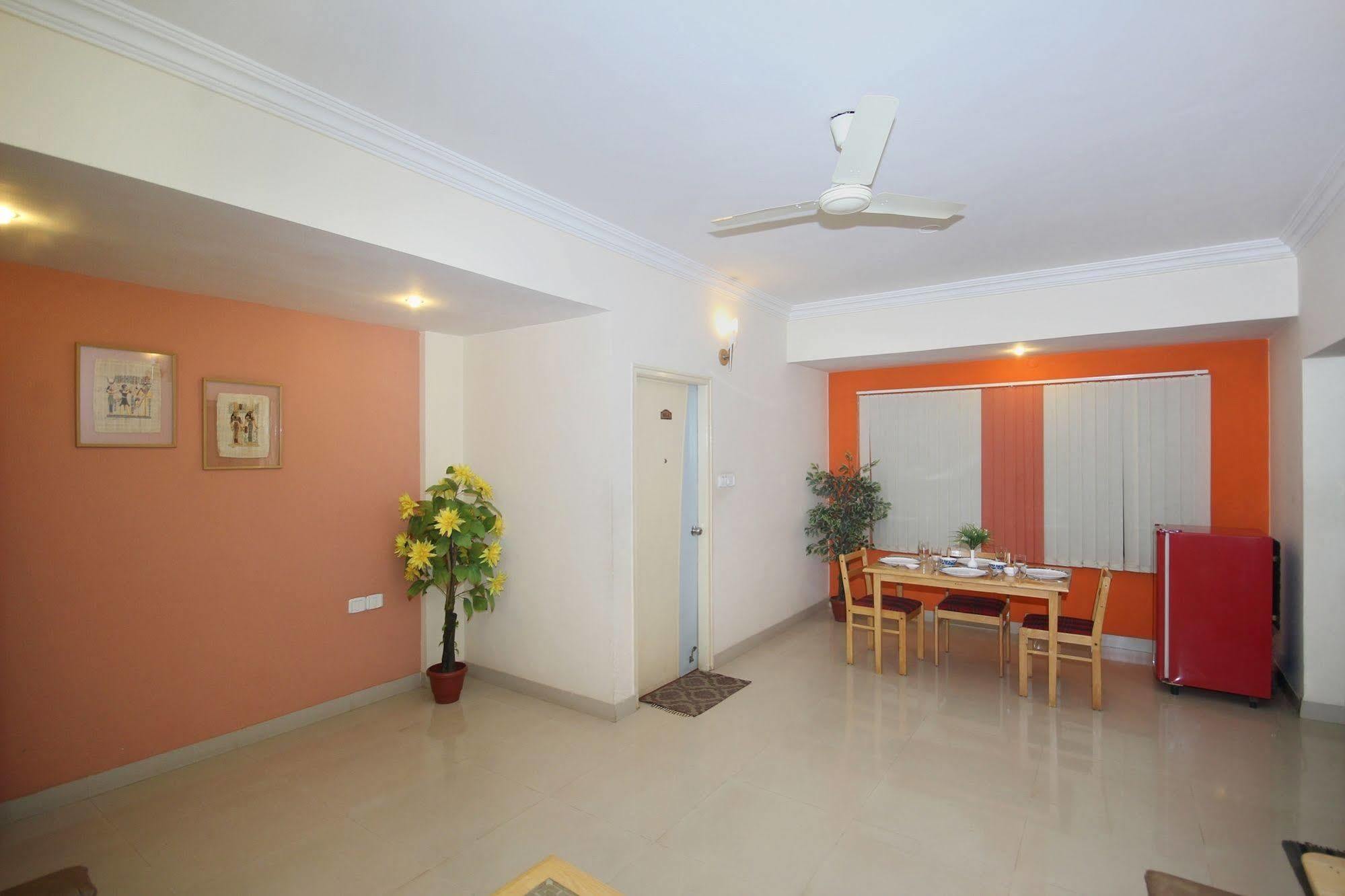 Hotel Oyo 5934 Lokaz Bengaluru Zewnętrze zdjęcie