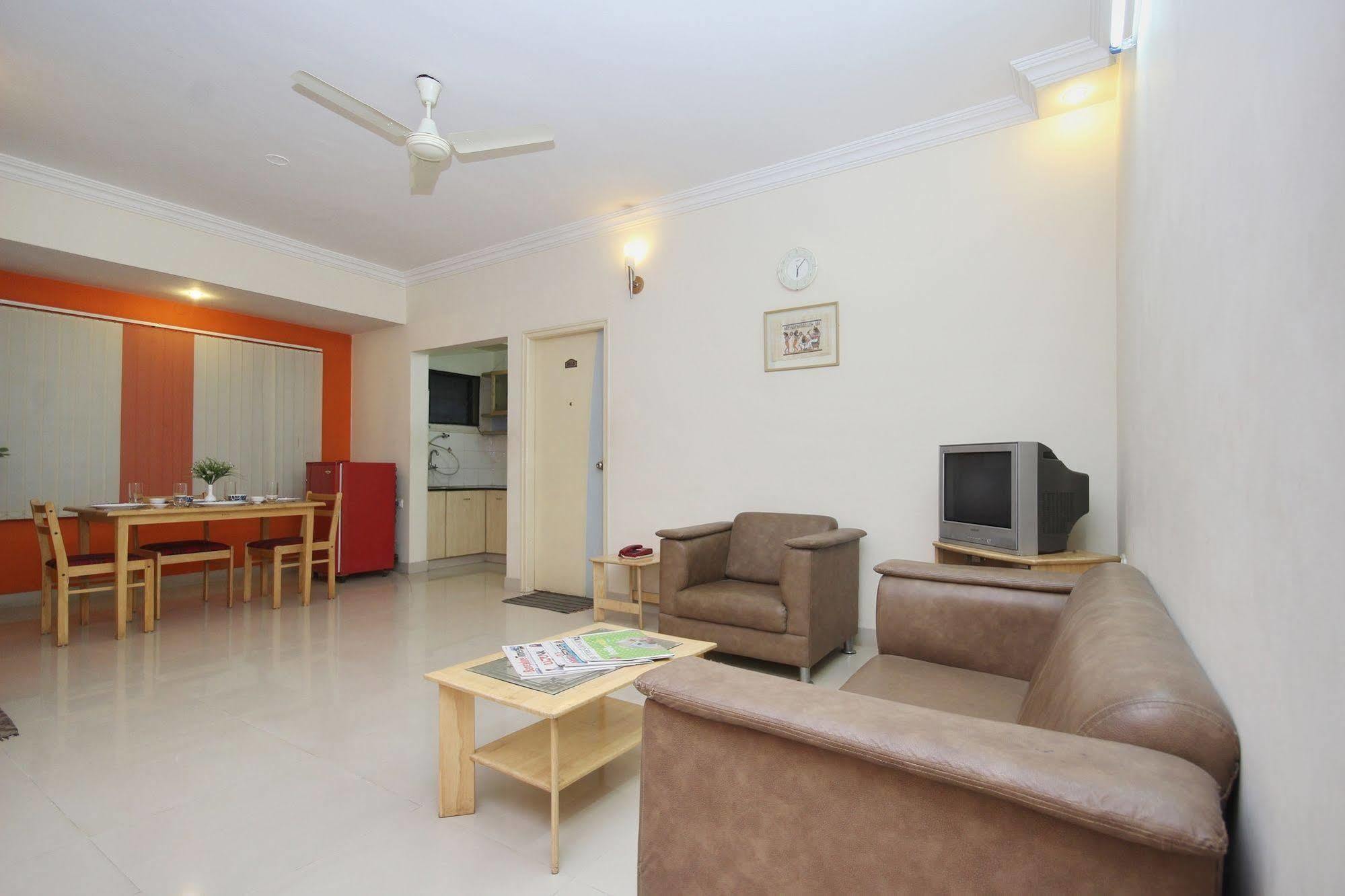 Hotel Oyo 5934 Lokaz Bengaluru Zewnętrze zdjęcie