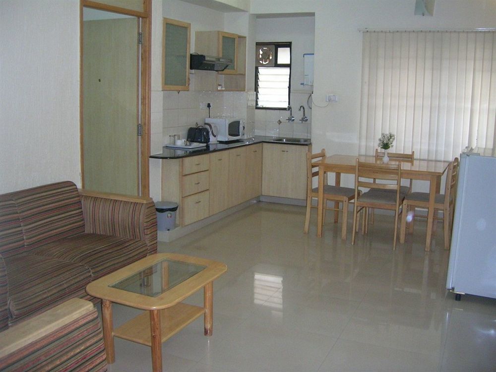 Hotel Oyo 5934 Lokaz Bengaluru Zewnętrze zdjęcie