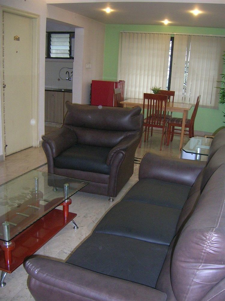 Hotel Oyo 5934 Lokaz Bengaluru Zewnętrze zdjęcie